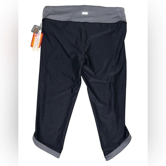 Energy Zone Capri Leggings NWT - Picture 2 of 8